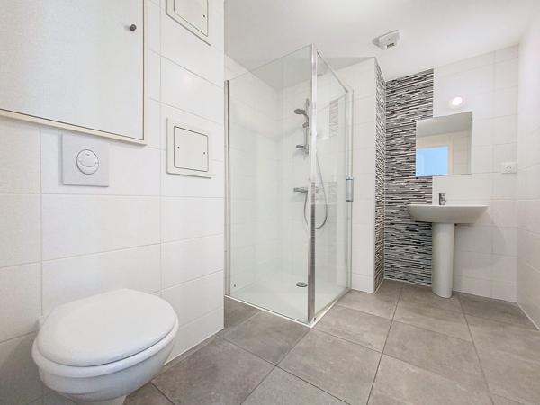 ILLKIRCH Sud - Magnifique 2P en rez-de-jardin