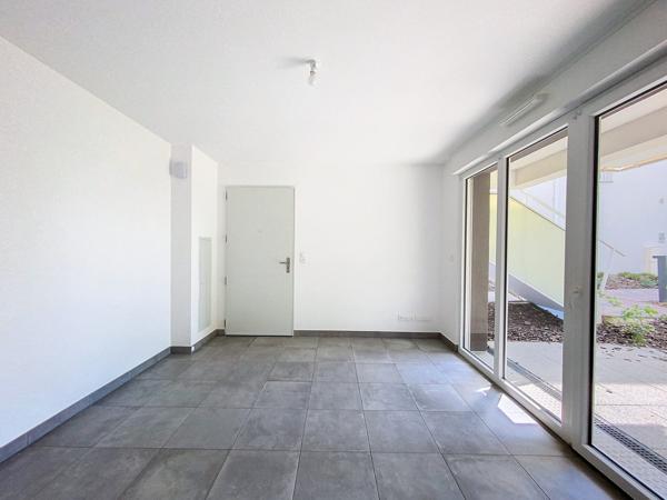 ILLKIRCH Sud - Magnifique 2P en rez-de-jardin