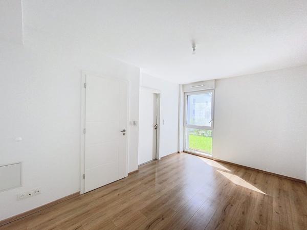 ILLKIRCH Sud - Magnifique 2P en rez-de-jardin