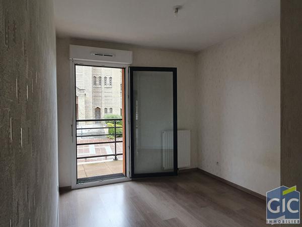 Appartement T3 - Centre-bourg de Mondeville avec terrasse et garage, Mondeville 14120