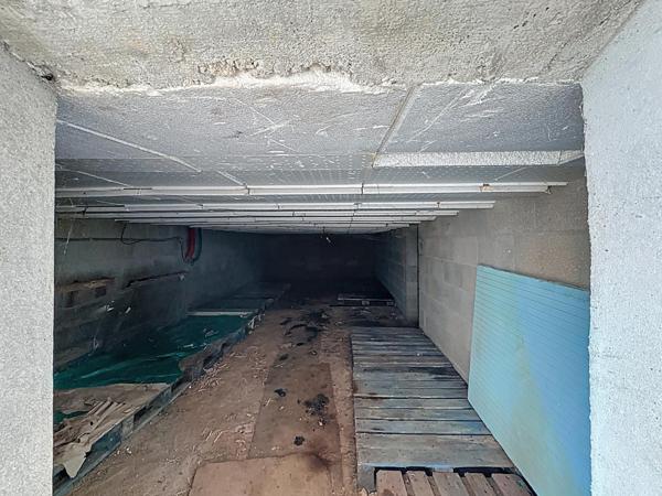 A quelques minutes de SENS et sa gare direct Paris