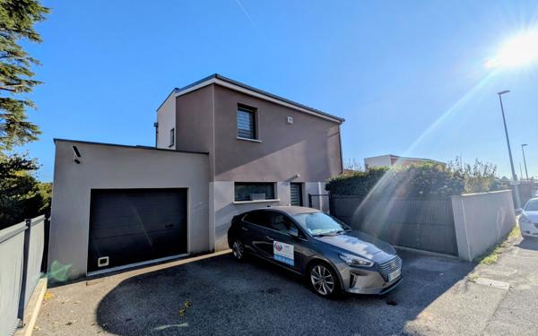 Maison à vendre    4 pièces • 86 m2 Bourg-lès-Valence