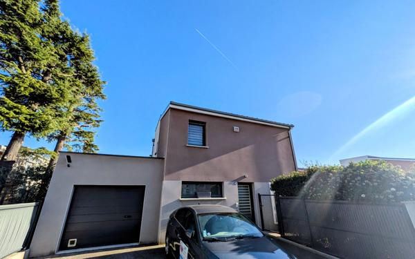 Maison à vendre    4 pièces • 86 m2 Bourg-lès-Valence