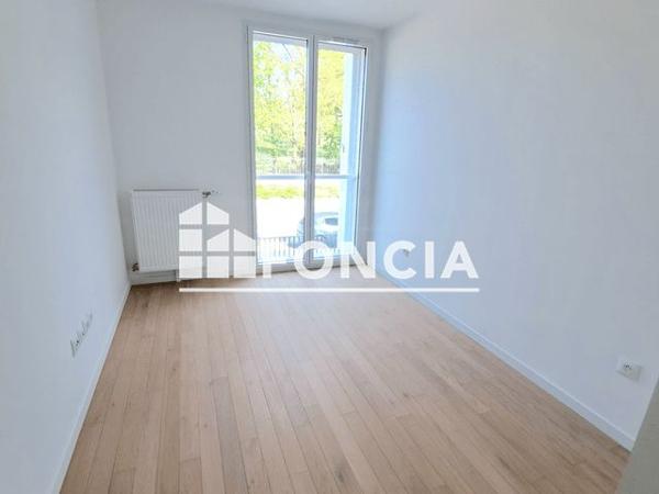 Location Appartement 5 pièces 107.5 m² - 16 RUE FRANCOISE DOLTO Les Mureaux 78130