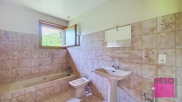 MAISON INDIVIDUELLE AU COEUR DU VILLAGE