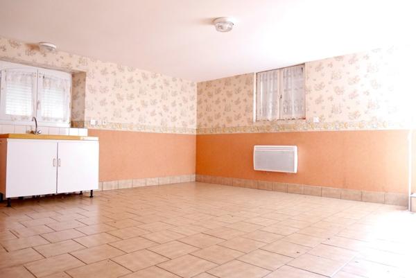 MAISON INDIVIDUELLE AVEC GARAGE ET TERRAIN