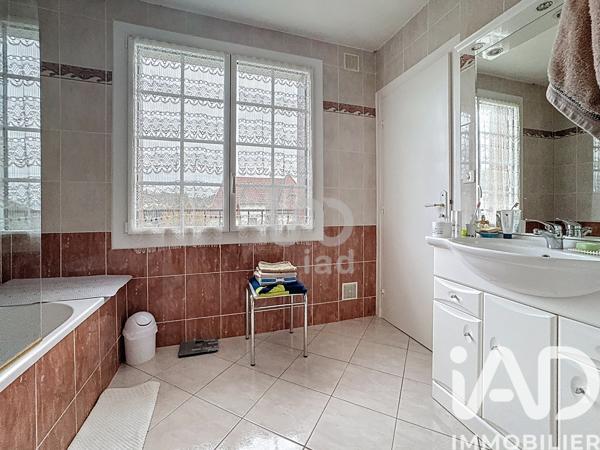 Maison à vendre 7 pièces 175 m² Brive-la-Gaillarde
