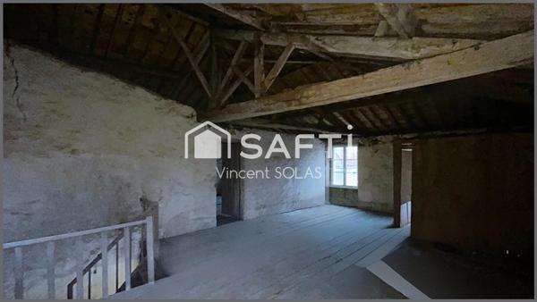 en EXCLUSIVITE  !  Maison Bourgeoise de 155 m² - 3 Chambres - Jardin - Garage - Centre Ville de ST HERMINE