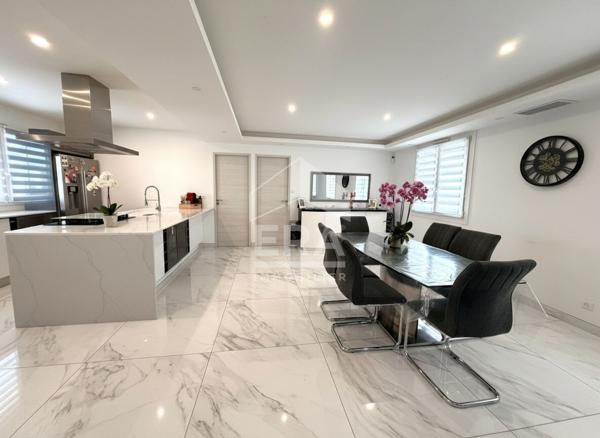 A vendre - MARIGNANE Maison 5/6 pièces 110 m2 - Piscine - Stationnements