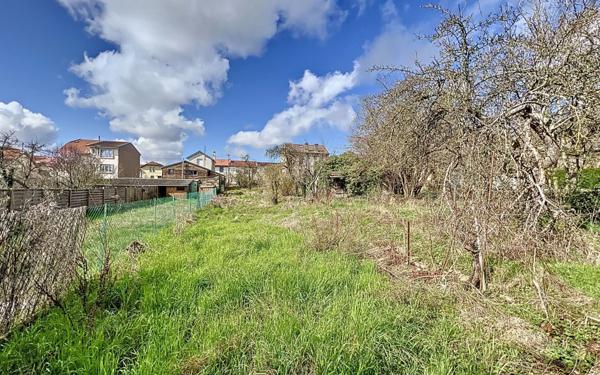 Terrain à vendre    Saint-Max