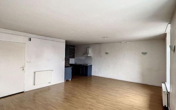 Immeuble à vendre    6 pièces •  Neufchâteau