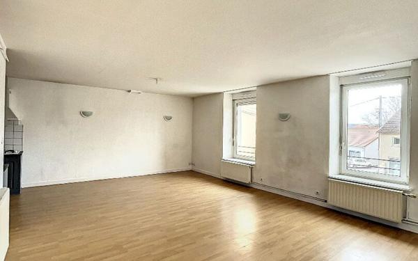 Immeuble à vendre    6 pièces •  Neufchâteau