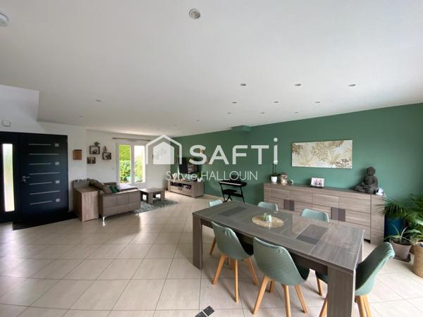 Pavillon 130 m², trois chambres Garage, terrasse,