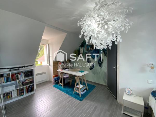 Pavillon 130 m², trois chambres Garage, terrasse,