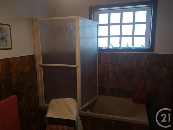 Maison à vendre  4 pièces - 118 m2 STE SOULLE - 17