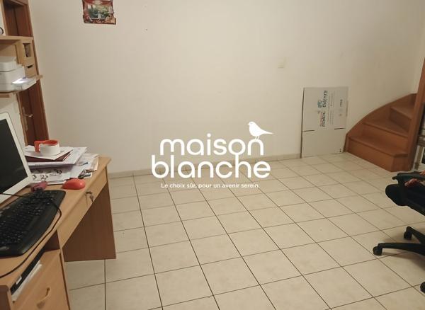  MAISON DE CAMPAGNE F5 - PUYSAN