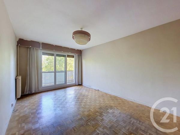Appartement F3 à vendre  3 pièces - 61,61 m 2   FRESNES  - 94