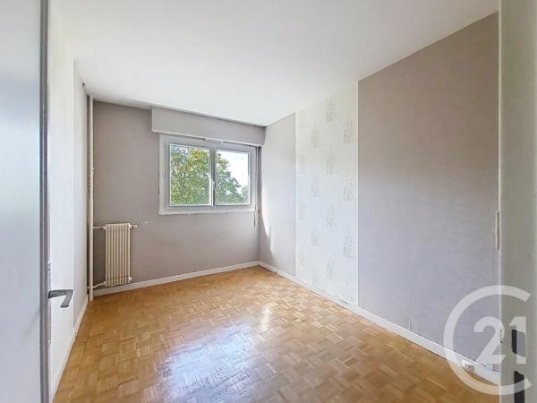 Appartement F3 à vendre  3 pièces - 61,61 m 2   FRESNES  - 94