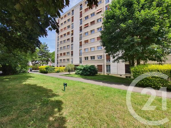 Appartement F3 à vendre  3 pièces - 61,61 m 2   FRESNES  - 94