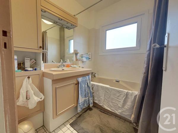 Appartement F4 à vendre  4 pièces - 62,66 m 2   DRANCY  - 93