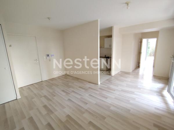 A VENDRE GUYANCOURT LE VILLAGE 2 PIECES 44,39 M² EN REZ DE JARDIN (50m²°