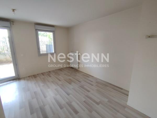 A VENDRE GUYANCOURT LE VILLAGE 2 PIECES 44,39 M² EN REZ DE JARDIN (50m²°