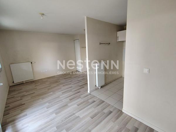 A VENDRE GUYANCOURT LE VILLAGE 2 PIECES 44,39 M² EN REZ DE JARDIN (50m²°