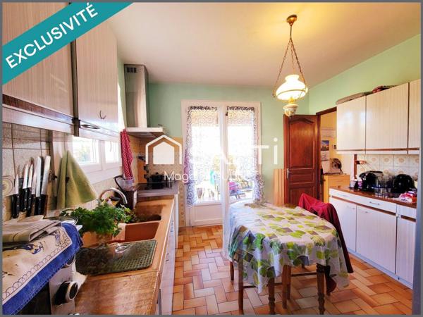 Maison plain pied T4 de 89m², deux chambres, un bureau, une terrasse, garage, dépendance, abri jardin