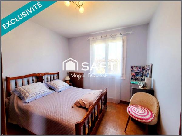 Maison plain pied T4 de 89m², deux chambres, un bureau, une terrasse, garage, dépendance, abri jardin