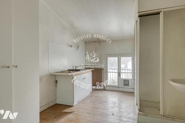 Local professionnel de 335 m2 et maison familiale sur un terrain de 950 m2 parc de Maisons Laffitte 