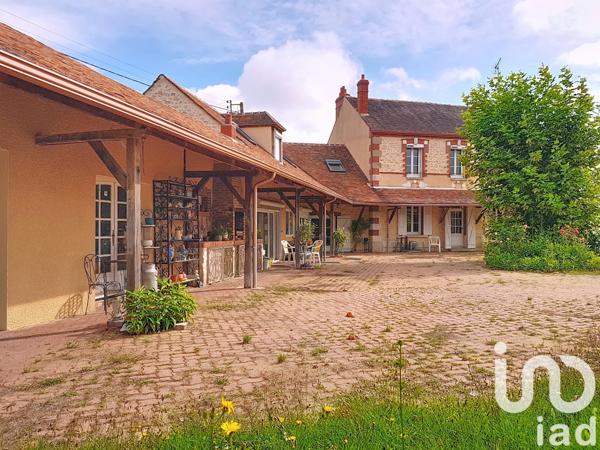 Maison à vendre 11 pièces 327 m² Montargis
