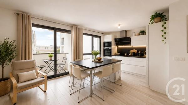 Appartement F5 à vendre  5 pièces - 93,37 m 2   ST DENIS  - 93