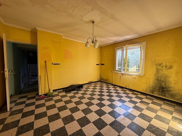 Immeuble habitation réparti en 3 lots 129 m2 Le Pontet