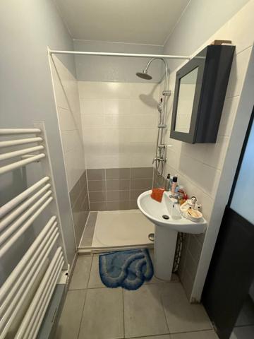 Immeuble habitation réparti en 3 lots 129 m2 Le Pontet