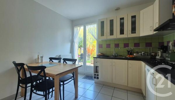 Maison à vendre  6 pièces - 114,60 m 2   VAUREAL  - 95