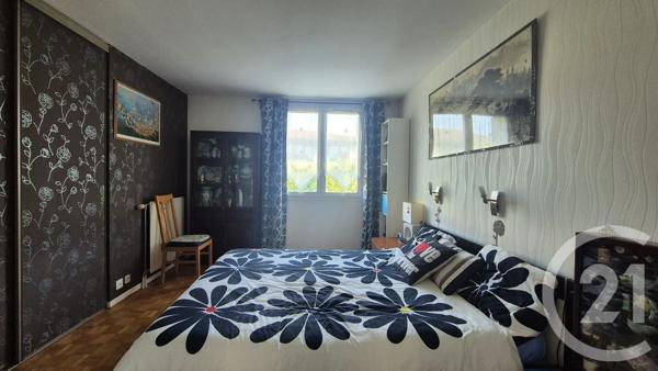 Maison à vendre  6 pièces - 114,60 m 2   VAUREAL  - 95