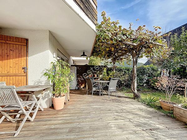 DOUSSARD _ Appartement 2 pièces en rez-de-jardin avec jardin et piscine à vendre
