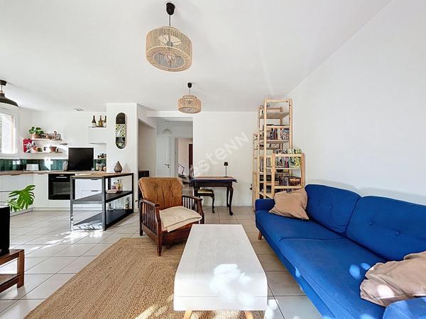 DOUSSARD _ Appartement 2 pièces en rez-de-jardin avec jardin et piscine à vendre