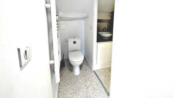 Location
                Appartement15 m² - 1 Pièce -
                    GIF SUR YVETTE (91190)