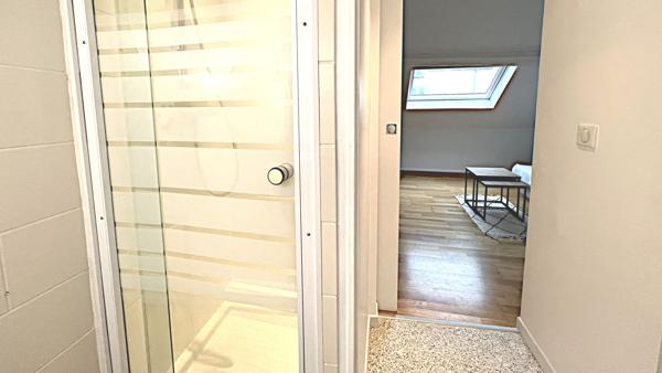 Location
                Appartement15 m² - 1 Pièce -
                    GIF SUR YVETTE (91190)
