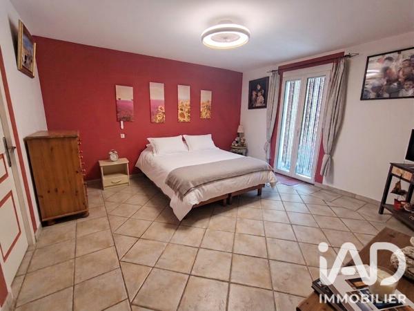 Maison à vendre 9 pièces 238 m² Aubignan