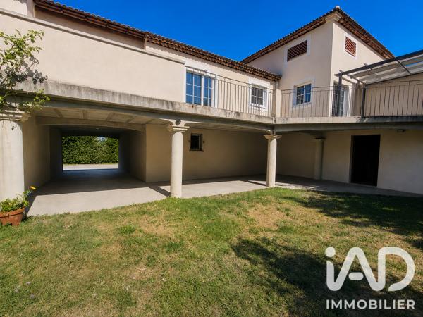 Maison à vendre 9 pièces 238 m² Aubignan