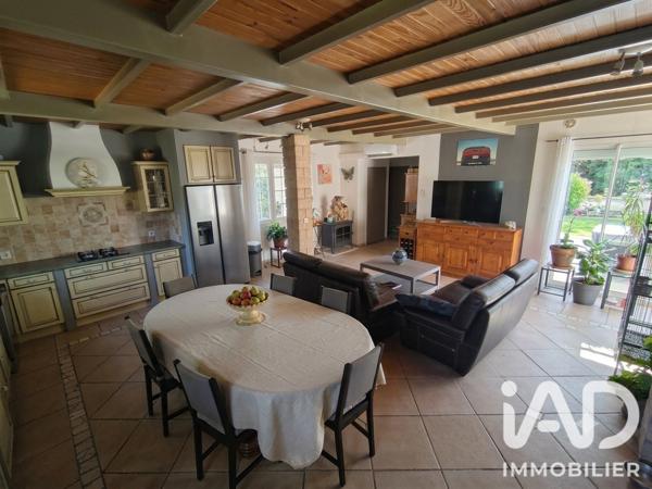Maison à vendre 9 pièces 238 m² Aubignan