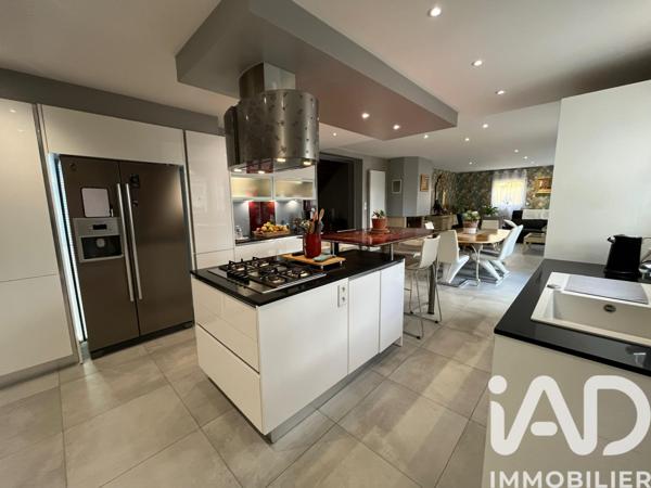 Maison à vendre 6 pièces 175 m² Fougères