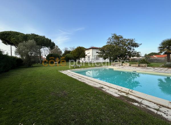 Vente Demeure de Prestige221 m² - 7 Pièces - LA TREMBLADE (17390)