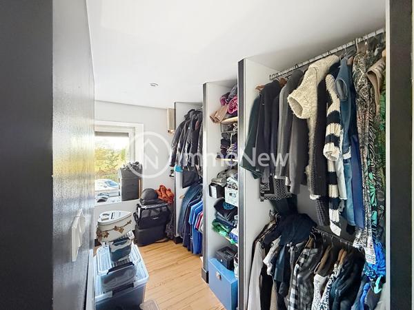 MAISON EN PIERRE RÉNOVÉE AVEC 250 M² DE DÉPENDANCES – Hudimesnil