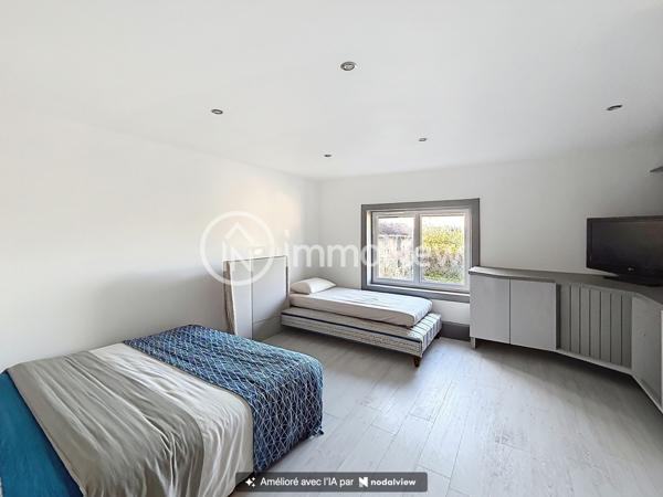 MAISON EN PIERRE RÉNOVÉE AVEC 250 M² DE DÉPENDANCES – Hudimesnil