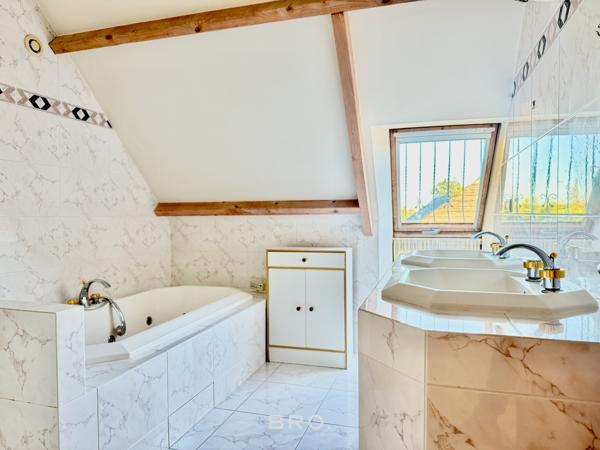 Longère Vannes - 260m2 habitables, 5 chambres