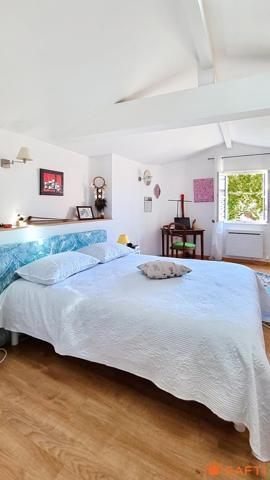 Tout à pied à Meschers-sur-Gironde – Maison de charme rénovée