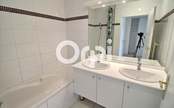 Appartement à louer    3 pièces • 61,60 m2 Marseille 13